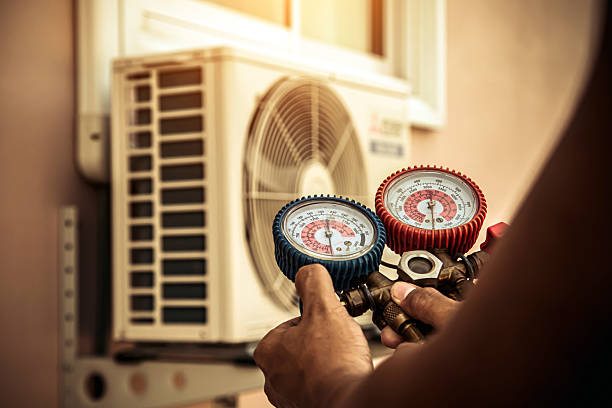 Professional Hvac technician working in Lexington, OH
